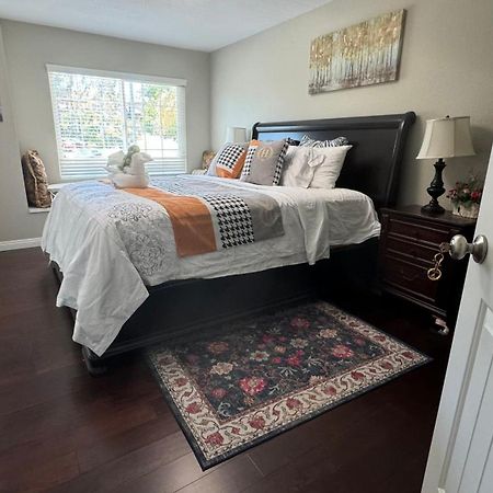 2#Family Suite King Bed Room Chino Hills Exteriör bild